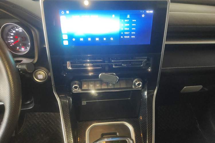 Used Haval M6 2021 PLUS 1.5T DCT Luxury Smart Connectivity Model Audio And AC Panel