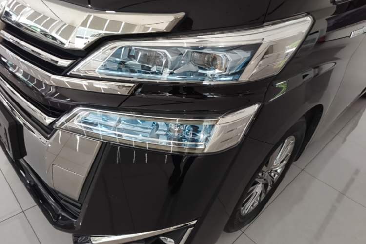 Used Toyota Vellfire 2019 Dual-Engine 2.5L HV Prestige Edition
