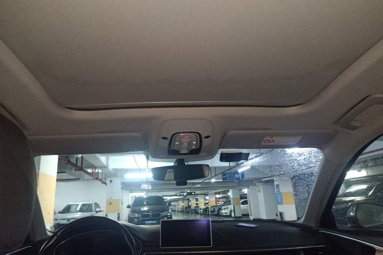 Used Audi A4 2019 45 TFSI allroad quattro Fashion Edition Headliner