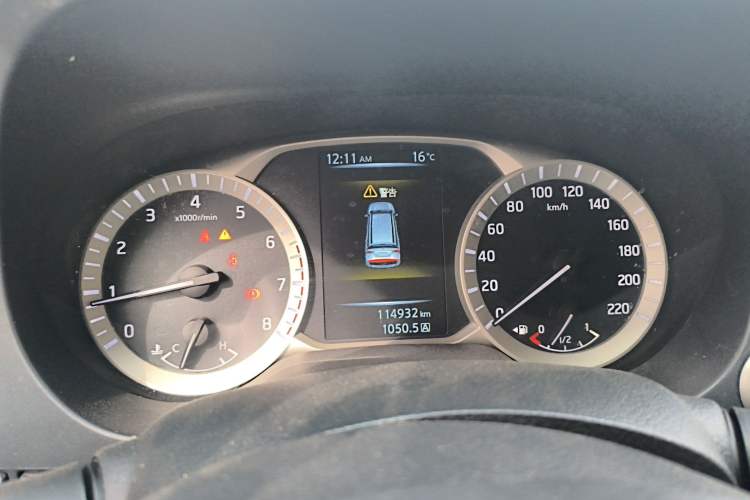 Used Nissan Terra 2018 2.5L Manual Two-Wheel Drive Elite Edition Instrument Cluster