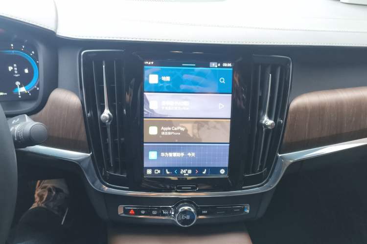 Used Volvo S90 2023 B5 Zhiyuan Luxury Edition