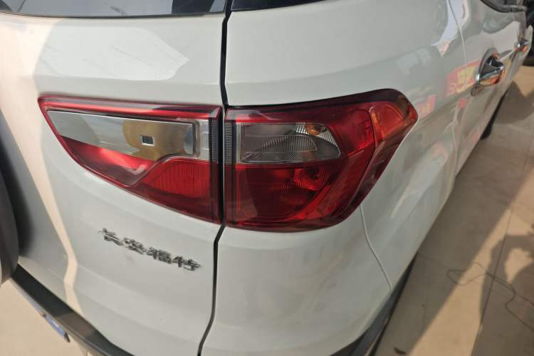 Used Ford EcoSport 2017 1.5L Manual Comfort Model
