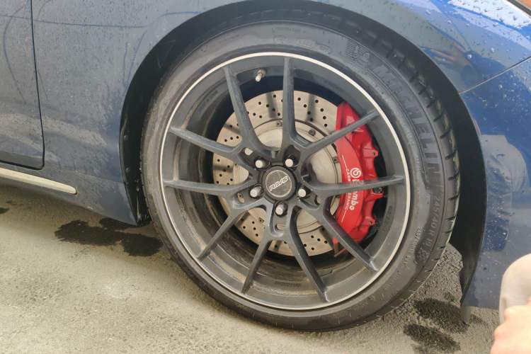 Used Infiniti Q50L 2021 2.0T Enjoyment Edition Right Front Wheel Hub