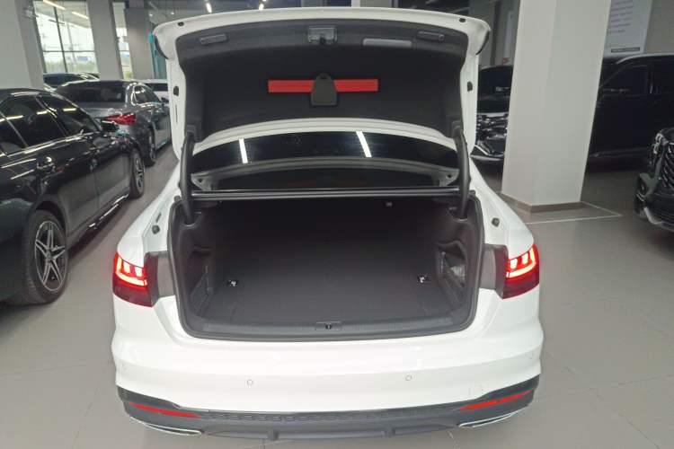 Used Audi A4L 2024 40 TFSI Luxury Dynamic Edition
