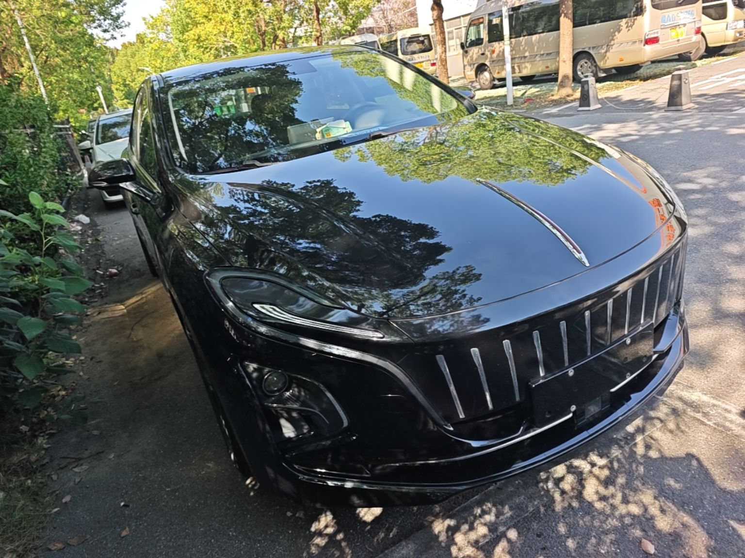 Hongqi E-QM5 2021 Charging Version Flagship Edition — снимка 3