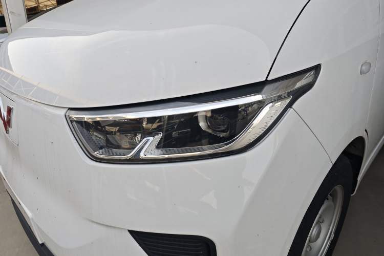 Used Wuling Yangguang 2025 Model 400km Bus Edition—Comfort Edition