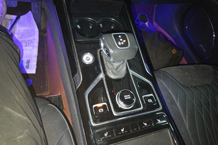 Used Hongqi HS5 2022 Revised Version 2.0T Smart Connect Flagship Edition
