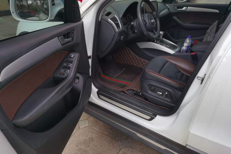 Used Audi Q5 2017 Plus 40 TFSI Technology Model