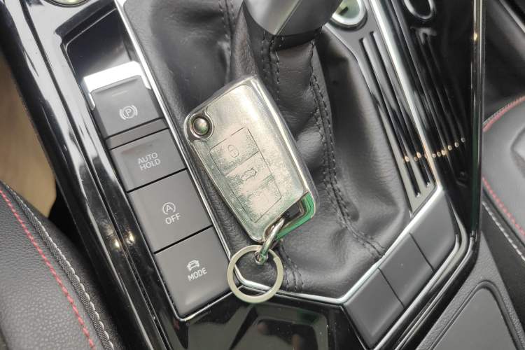 Used Volkswagen Tayron 2021 330TSI Two-Wheel Drive Luxury Smart Connectivity Version
