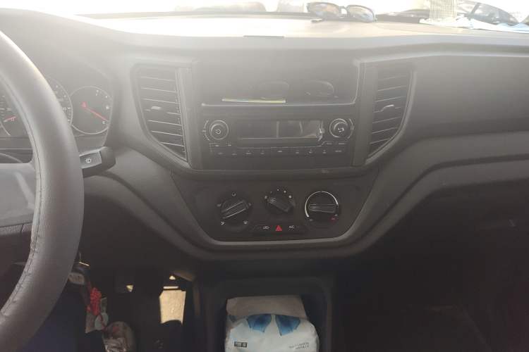 Used Wuling Hongguang V 2022 1.5L Jingqu Edition Electric-Assist LAR