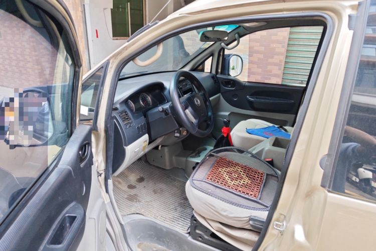 Used FORTHING Lingzhi 2017 M3L 1.6L 7-Seater Comfort Model
