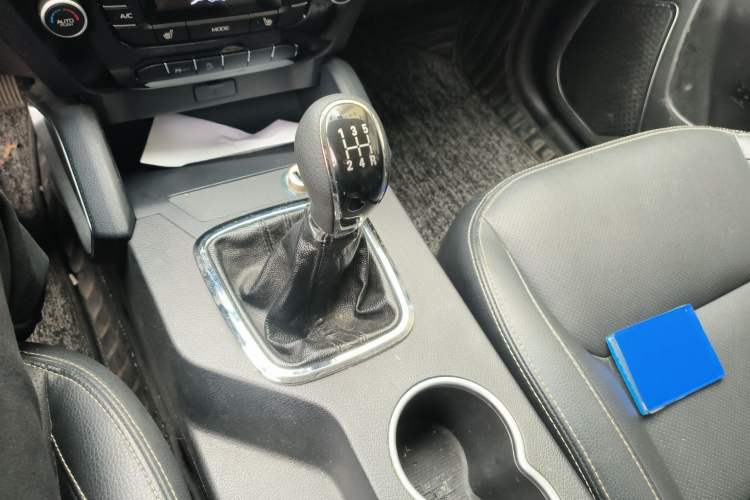 Used Geely Auto Vision X6 2016 1.8L Manual Luxury Model
