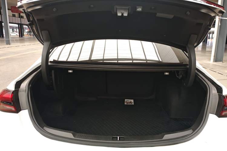 Used Buick LaCrosse 2021 652T Luxury Model Trunk