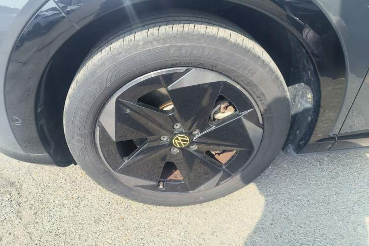 Used Volkswagen ID.UNYX 2024 Pro Long-Range Version Exterior 4