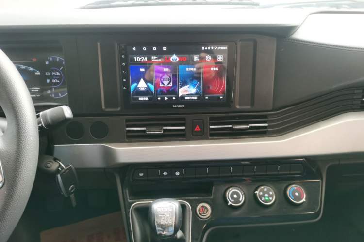 Used Dongfeng Yufeng Yufeng 2023 V9+ 2.0T Manual Front-Drive Multi-Function Short-Chassis Mid-Height 5/6-Seater