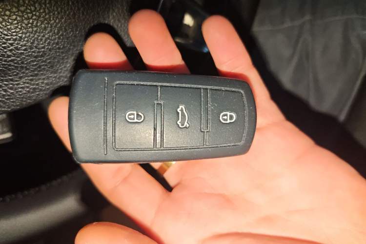 Used Volkswagen Magotan 2012 Travel Edition 2.0 TSI Comfort Version