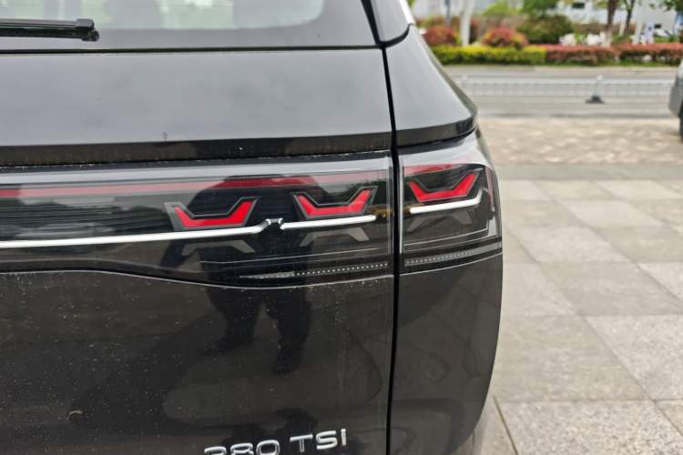 Used Volkswagen Tavendor 2023 380TSI Four-Wheel Drive R-Line Cruise Edition