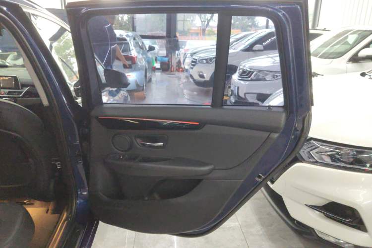 Used BMW 2 Series Gran Tourer 2015 218i Sports Design Package
