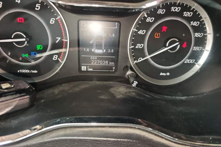 Used Baojun 560 2015 1.8L manual luxury version