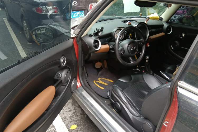 Used MINI 2011 1.6L COOPER Fun Driver Seat