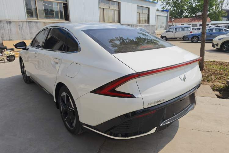 Used Wuling Xingguang 2024 Co-Creation Edition 510 Advanced Model Exterior 2