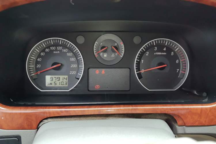 Used Foton MP-X E 2014 2.0L Wealth Express Comfort Edition Basic Configuration Short Wheelbase with 4G63 Engine