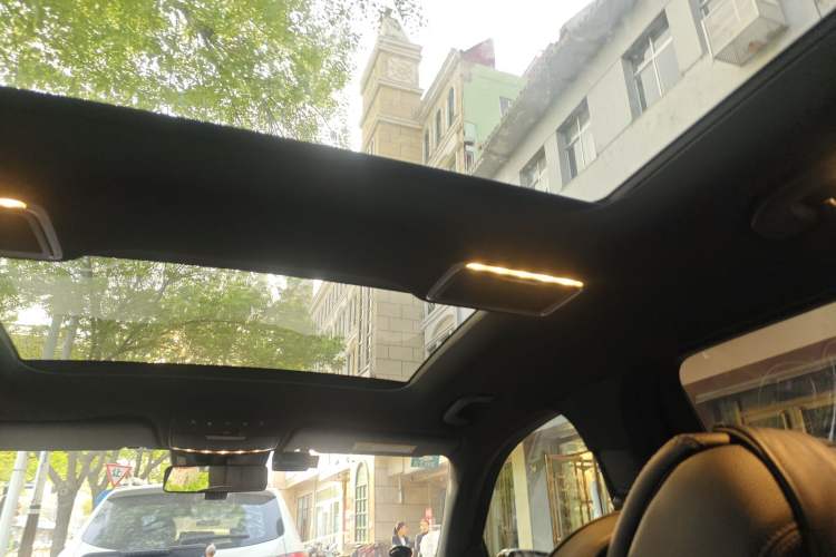 Used Mercedes-Benz GLC 2020 Facelift GLC 300 L 4MATIC Dynamic Edition