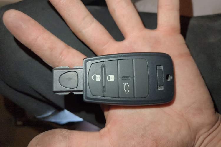 Used Fiat Viaggio 2012 1.4T Manual Enjoyment Edition Vehicle Key