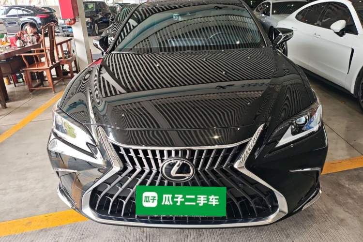 Used Lexus ES 2023 200 Excellence Edition