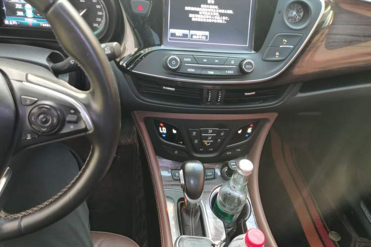 Used Buick Envision 2017 28T Four-Wheel Drive Elite Model
