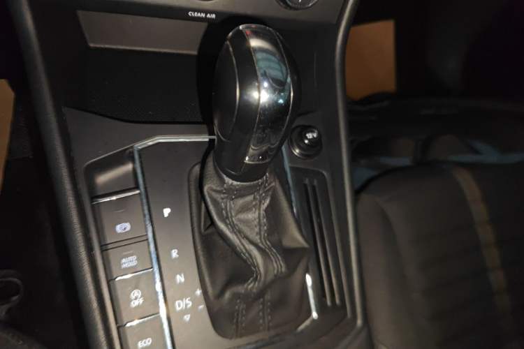 Used Volkswagen Lavida 2021 280TSI DSG Comfort Edition Gear Lever