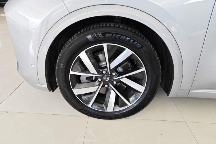 Used Li Auto L8 2023 Pro Model