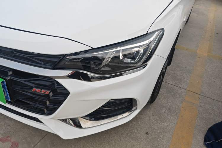 Used Chevrolet Monza 2019 RS 330T Automatic Sporty Edition China VI Standard Left Front Headlight