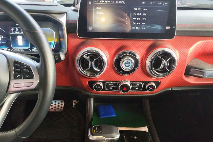 Used BAIC Off-Road BJ40 2020 2.0T Automatic Four-Wheel Drive Urban Hunter Edition Chivalrous Type