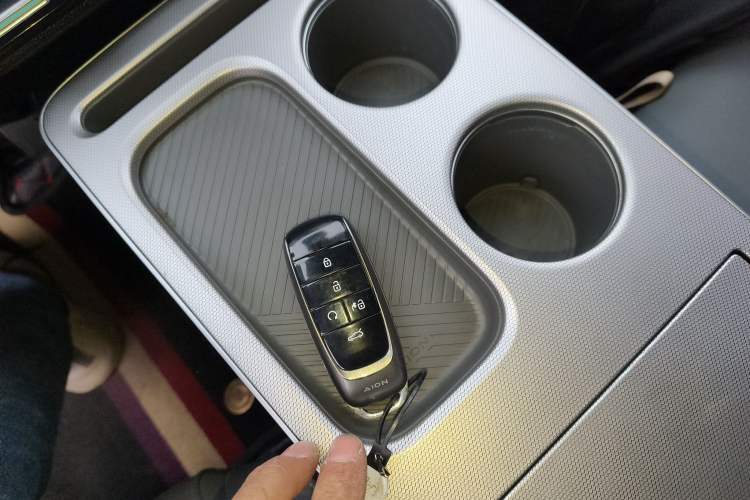 Used AION Y 2023 Younger