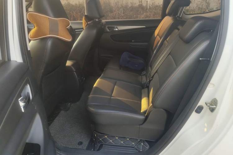 Used CHANGAN KAICHENG Oushang A600 2016 1.5L Manual Luxury 7-Seater Left Rear Seat