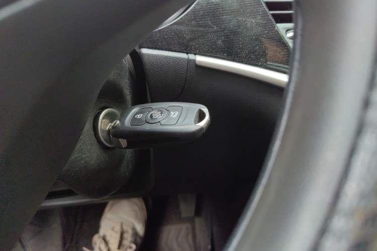 Used Buick Verano 2015 Sedan 20T Dual-Clutch Elite Model