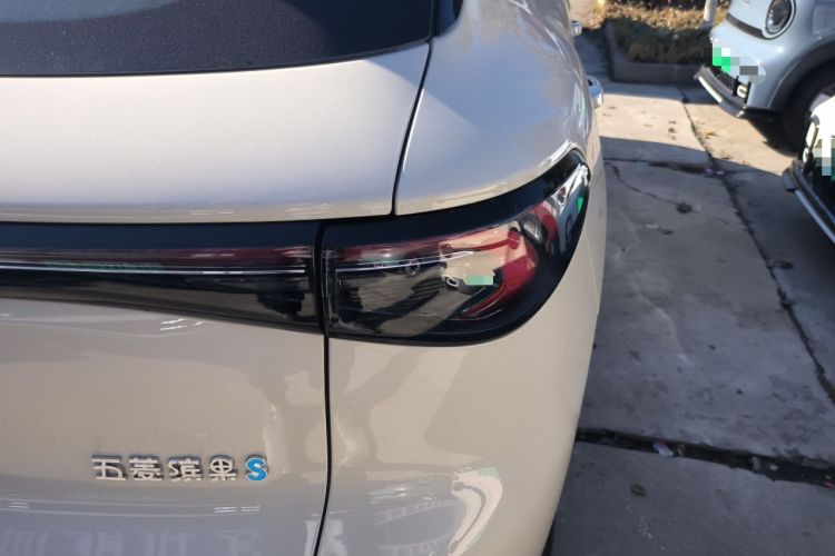 Used Wuling Bingo S 2025 Model 325km Deluxe Edition
