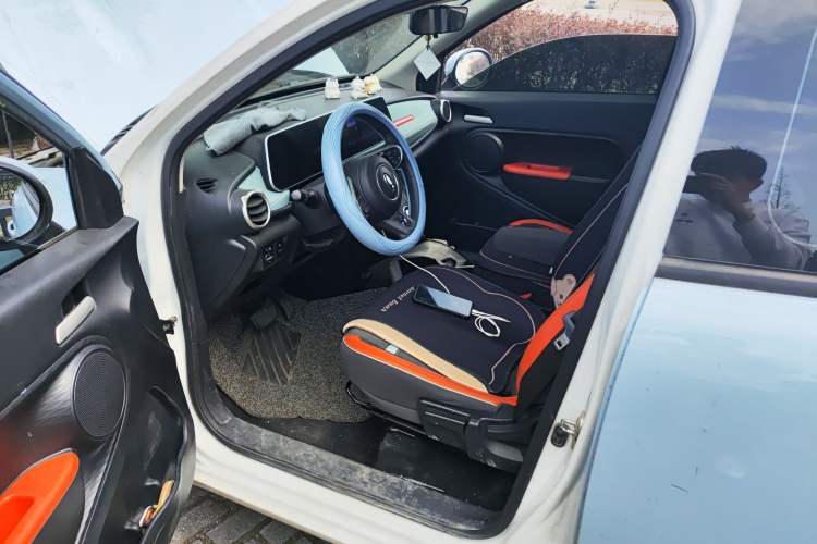 Used ORA Black Cat 2022 351 km Range Luxury Version Lithium-Ion Battery