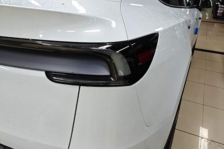 Used Tesla Model Y 2026 Rear-Drive Model
