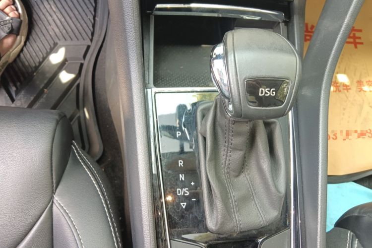 Used Skoda Kodiaq 2018 Facelifted TSI330 5-Seater Two-Wheel-Drive Luxury Enjoyment Edition