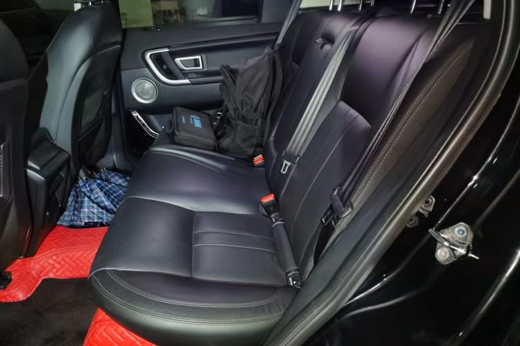 Used Land Rover Discovery Sport 2019 240 PS SE Version China V Standard Left Rear Seat
