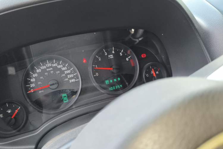 Used Jeep Compass 2011 2.0L two-wheel drive sport version