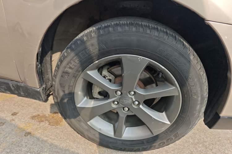 Used Subaru Outback 2014 2.5i Yashang Elite Edition Right Front Wheel Hub