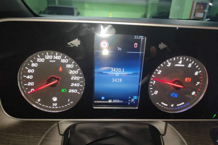 Used Mercedes-Benz Vito 2024 2.0T Business Version 7 Seats Instrument Cluster