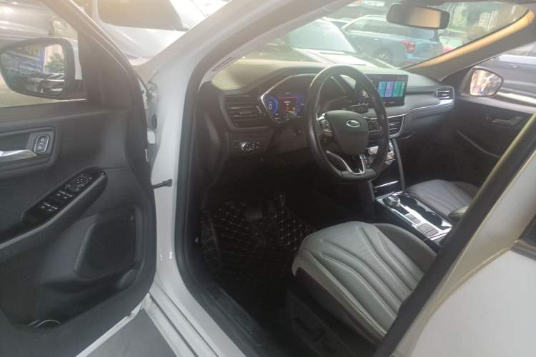 Used Ford Escape 2020 EcoBoost 245 Four-Wheel Drive Luxury Edition