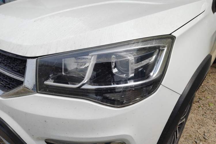 Used Chery Tiggo 3X 2018 1.5L Manual Elite Edition Left Front Headlight