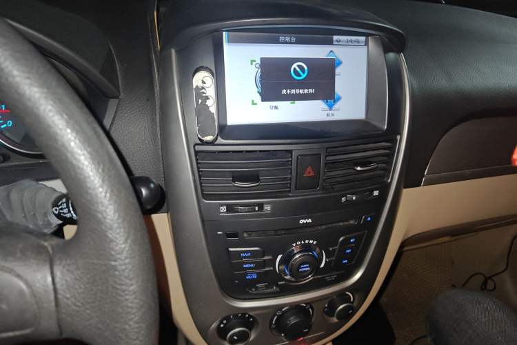 Used Buick Excelle 2011 1.6LX-AT Audio And AC Panel