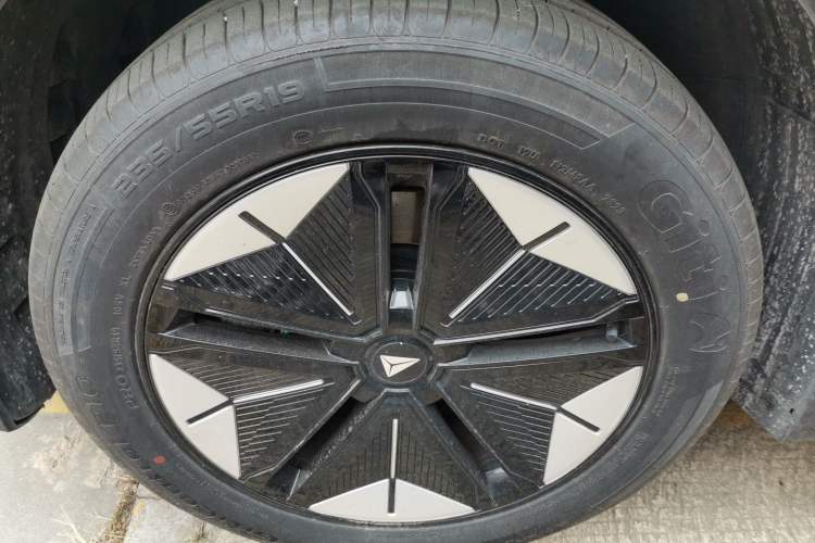 Used Deepal S07 2023 200Max Range-Extended Version