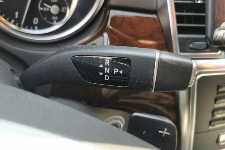 Used Mercedes-Benz M-Class 2012 ML 350 Luxury Edition